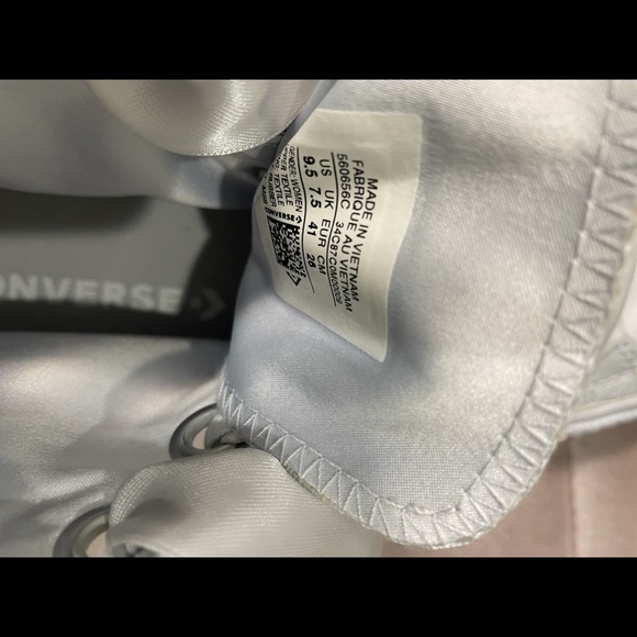 Converse - Picture 4 of 7